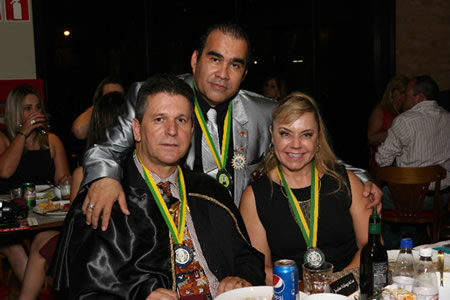 jucelino recebe titulo